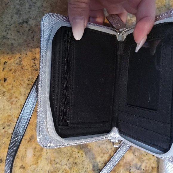 Bag - Picture 2 of 8